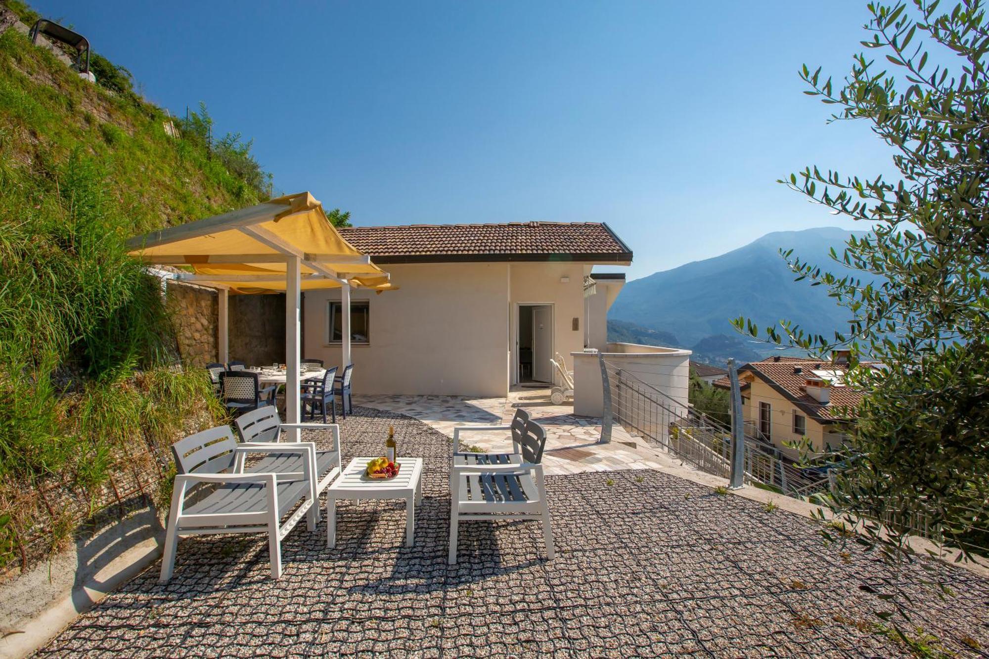 Casa Rene - Happy Rentals Tenno Dış mekan fotoğraf