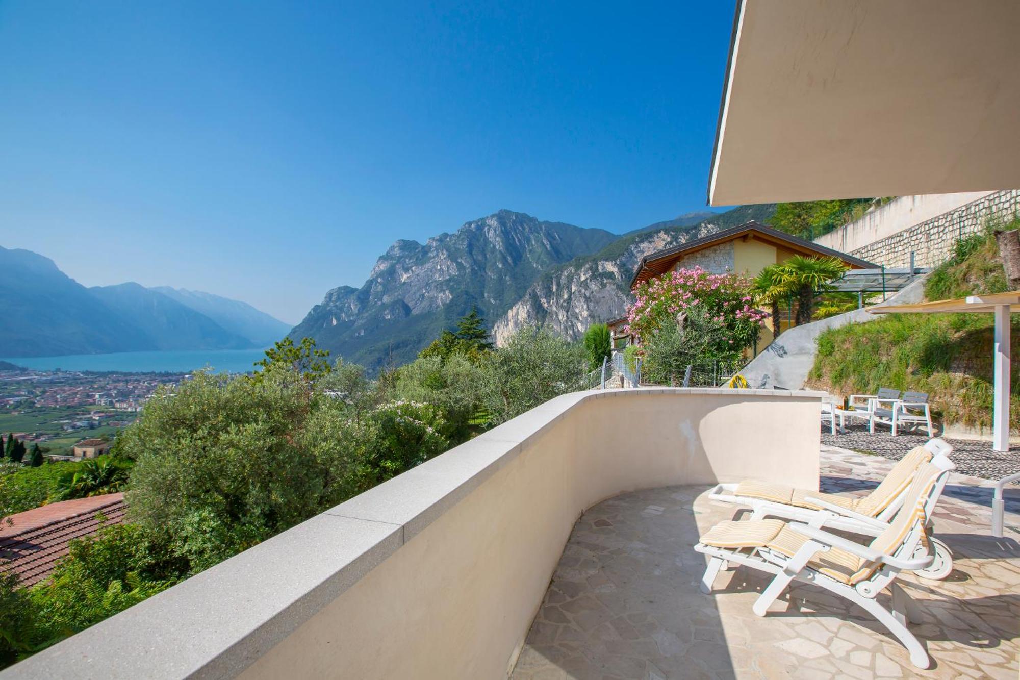 Casa Rene - Happy Rentals Tenno Dış mekan fotoğraf