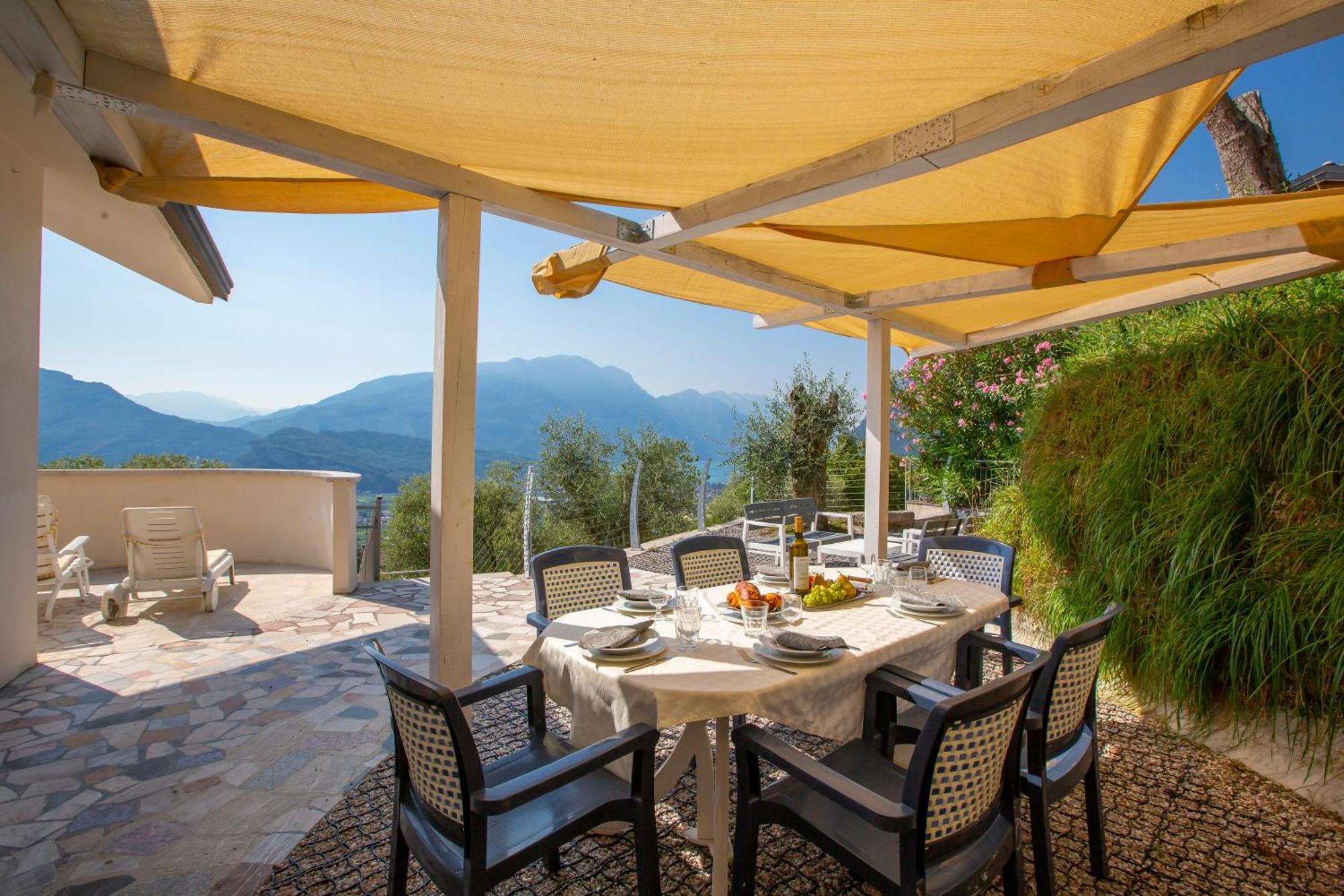 Casa Rene - Happy Rentals Tenno Dış mekan fotoğraf