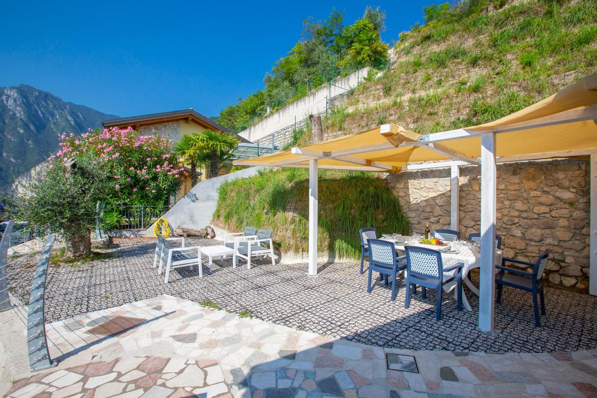 Casa Rene - Happy Rentals Tenno Dış mekan fotoğraf